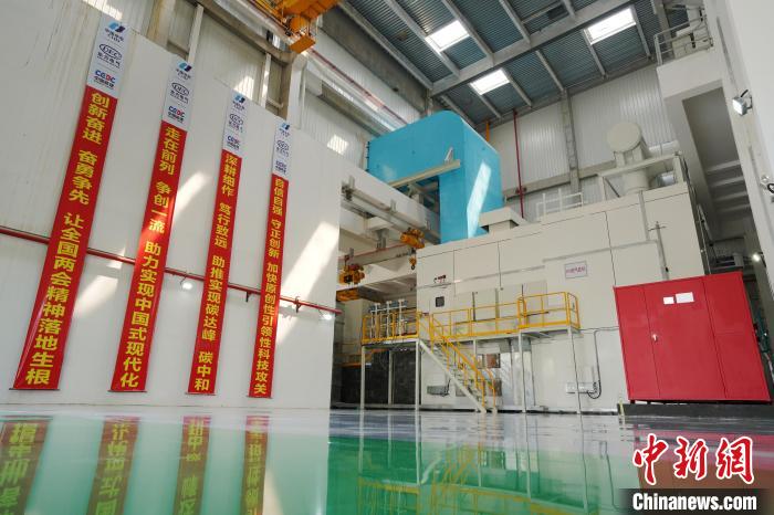 全国产化F级50兆瓦重型燃气轮机机组。　中国尊龙凯时人生就是搏集团有限公司供图